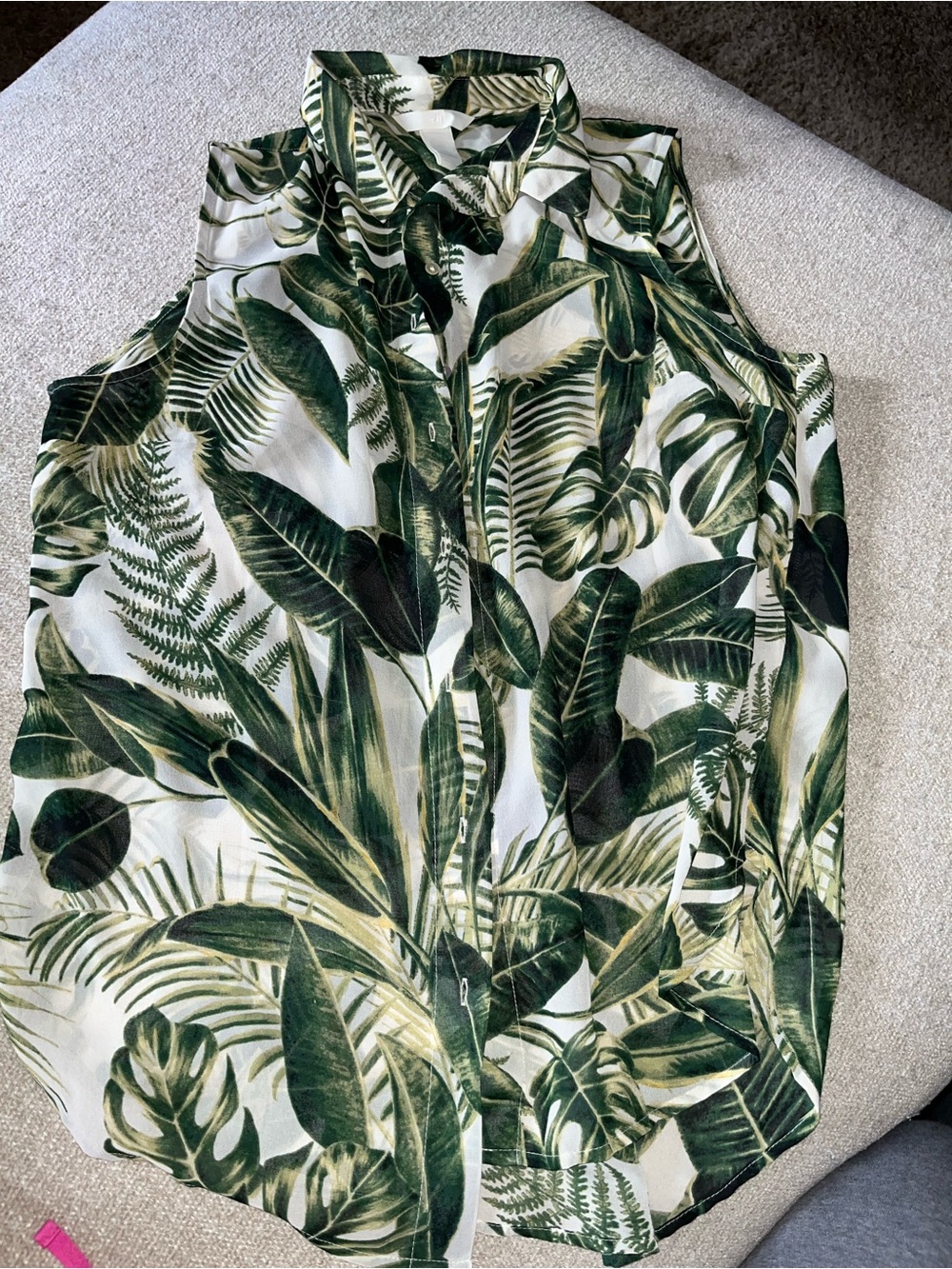 H&M White and Green Tropical Leaf Sleeveless Button-Front Blouse